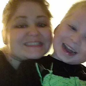 Meet your Posher, April